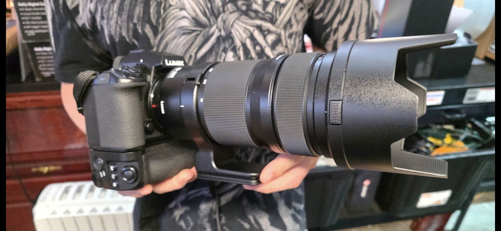 Professional telephoto cinema glass